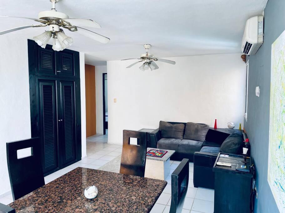 Punta Me Apartments & Rooms Near The Punta Sam Ferry Beach Cancún Exterior foto